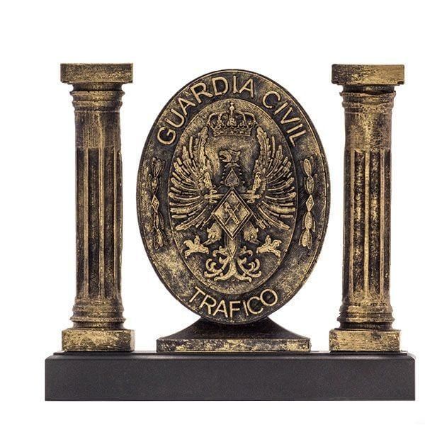 Busto Ovalo Tráfico color dorado con columnas