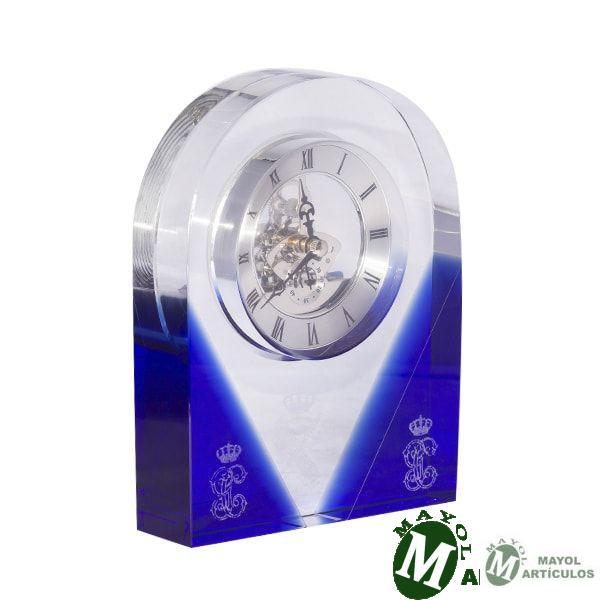 Reloj metacrilato color blanco y azul iniciales GC grabadas