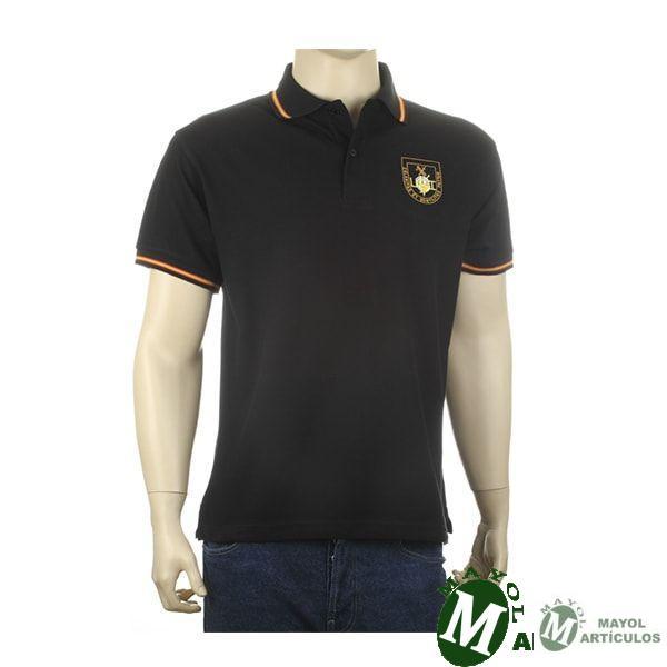 Polo negro UEI con detalle bandera en manga y cuello