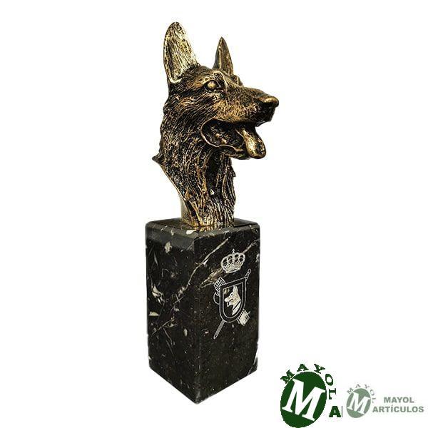 Figura busto perro