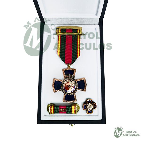 Estuche con Medalla Dedicación Policial XX