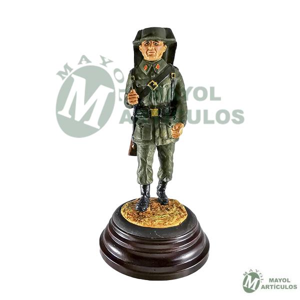 Figura de plomo Guardia Civil con tricornio verde.