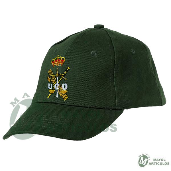 Gorra con emblema UCO bordado.
