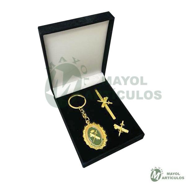 Set llavero, pisacorbata, pin GC